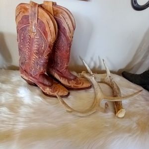 Women's Corrall boots size 7